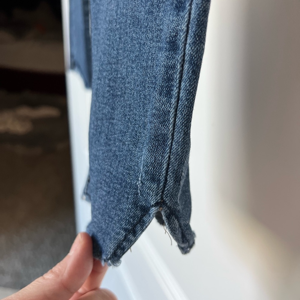 Vervet Classic Blue Ankle Skinny Fit Jeans with Distressed Button Fly - Picture 3 of 9